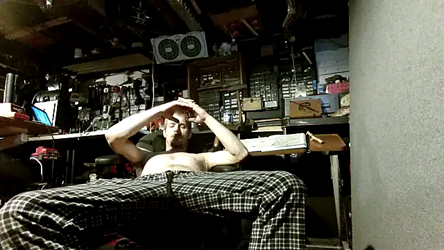 mrwinsalot88 online show from October 6, 2025, 11:11 am