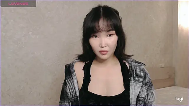 Snapshot of TumiLio chatting on May 11, 2026, 2:45 pm TumiLio online show from May 11, 2026, 2:45 pm