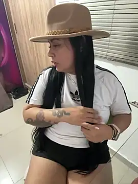 Snapshot of marta201_alfaro chatting on January 31, 2025, 10:21 pm marta201 alfaro online show from January 31, 2025, 10:21 pm