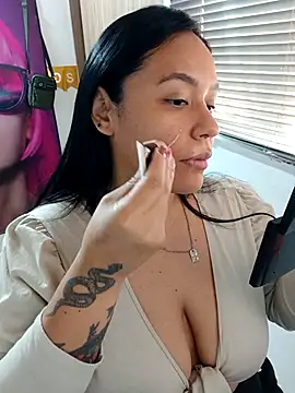 Snapshot of marta201_alfaro chatting on October 27, 2025, 6:31 pm marta201 alfaro online show from October 27, 2025, 6:31 pm