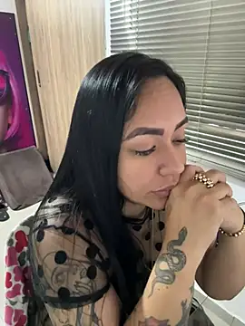 Snapshot of marta201_alfaro chatting on February 16, 2025, 12:43 pm marta201 alfaro online show from February 16, 2025, 12:43 pm