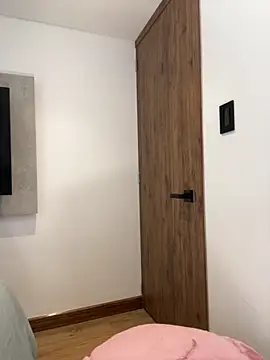 Snapshot of emma_lopes chatting on November 1, 2025, 8:03 pm emma lopes online show from November 1, 2025, 8:03 pm