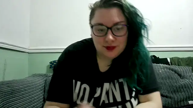 Snapshot of Bustycurves chatting on March 20, 2025, 11:02 pm Bustycurves online show from March 20, 2025, 11:02 pm