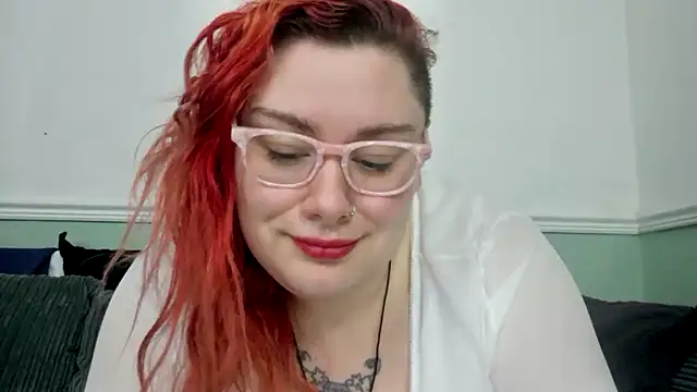 Snapshot of Bustycurves chatting on February 21, 2025, 10:37 pm Bustycurves online show from February 21, 2025, 10:37 pm