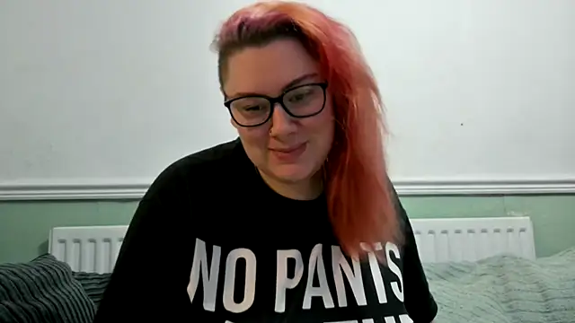 Snapshot of Bustycurves chatting on January 13, 2025, 3:47 pm Bustycurves online show from January 13, 2025, 3:47 pm