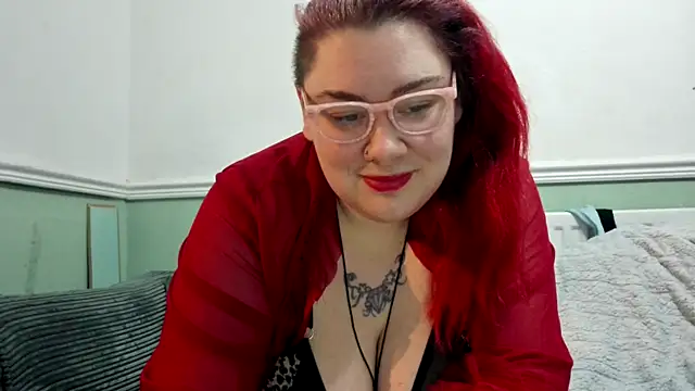 Snapshot of Bustycurves chatting on January 25, 2025, 9:04 pm Bustycurves online show from January 25, 2025, 9:04 pm