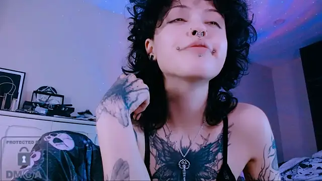 Snapshot of NaughtyLittleFox chatting on June 16, 2026, 3:17 am NaughtyLittleFox online show from June 16, 2026, 3:17 am
