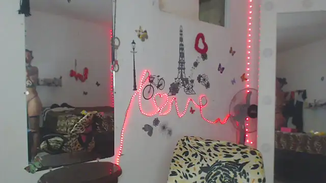 Snapshot of brigitht chatting on April 1, 2026, 4:14 am brigitht online show from April 1, 2026, 4:14 am