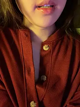 minmin2kk5 online show from March 14, 2026, 3:40 pm