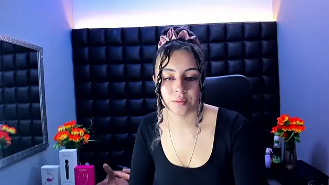 Snapshot of celeste_blue69 chatting on June 3, 2026, 3:51 am celeste blue69 online show from June 3, 2026, 3:51 am