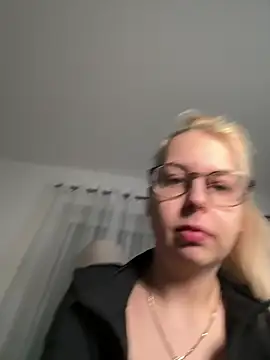 Livewithlucy online show from February 23, 2026, 7:53 am