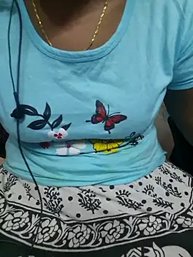 Snapshot of Janavi-janu chatting on November 4, 2025, 8:01 pm Janavi-janu online show from November 4, 2025, 8:01 pm