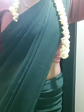 Snapshot of Janavi-janu chatting on December 2, 2025, 5:14 pm Janavi-janu online show from December 2, 2025, 5:14 pm