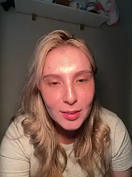 Snapshot of MissLinda chatting on April 2, 2026, 3:13 am MissLinda online show from April 2, 2026, 3:13 am