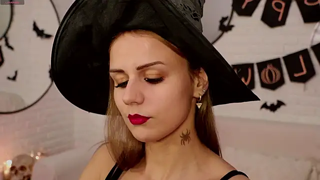 Snapshot of Wendy_D0ll chatting on October 31, 2025, 9:43 pm Wendy D0ll online show from October 31, 2025, 9:43 pm