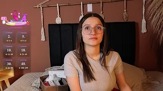 Snapshot of Elecktra_sweet chatting on February 2, 2026, 7:46 pm Elecktra sweet online show from February 2, 2026, 7:46 pm