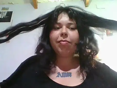 Snapshot of scarletttlove chatting on March 30, 2026, 12:01 am scarletttlove online show from March 30, 2026, 12:01 am