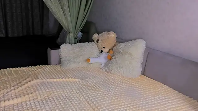 Sweeet Barbie online show from November 27, 2025, 4:07 pm