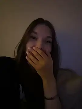  Eva Lee online show from February 16, 2025, 8:00 pm