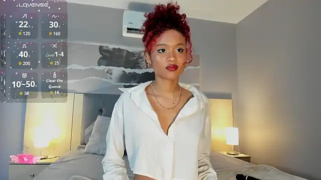 Snapshot of Aprillbrunette chatting on September 18, 2025, 2:47 am Aprillbrunette online show from September 18, 2025, 2:47 am