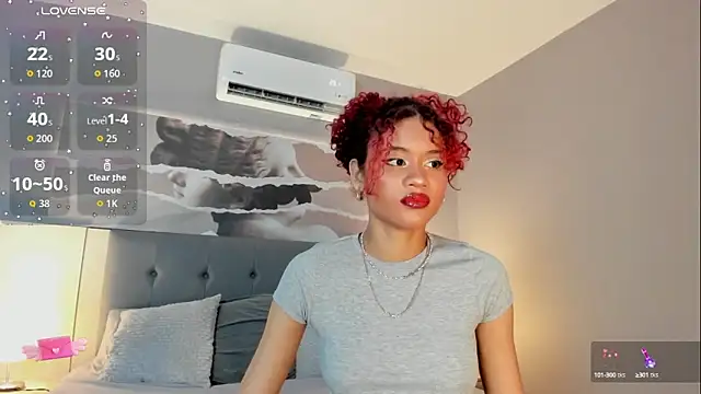 Snapshot of Aprillbrunette chatting on September 15, 2025, 3:07 am Aprillbrunette online show from September 15, 2025, 3:07 am