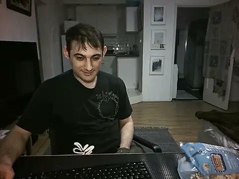 Snapshot of mihaimichael chatting on June 18, 2026, 1:26 am mihaimichael online show from June 18, 2026, 1:26 am