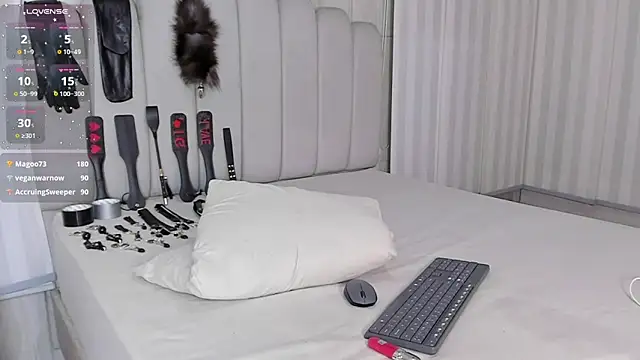 mileyerikson online show from April 11, 2026, 7:45 am