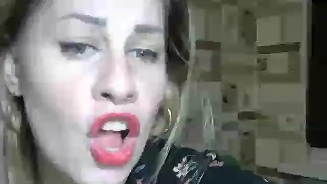 Snapshot of TherestlessKitty chatting on October 29, 2025, 5:45 pm TherestlessKitty online show from October 29, 2025, 5:45 pm