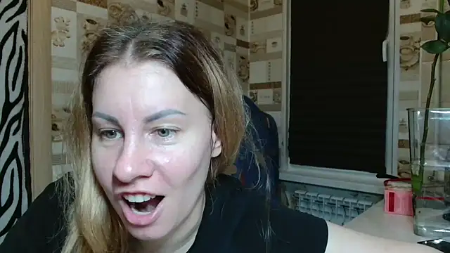 TherestlessKitty online show from May 26, 2026, 10:19 pm