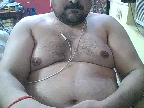 ARYANAVAILABLE online show from May 14, 2026, 9:56 pm