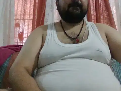 ARYANAVAILABLE online show from April 27, 2026, 6:33 am