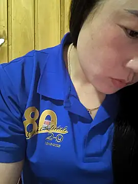 Snapshot of Sweetlove_77 chatting on September 30, 2025, 2:39 am Sweetlove 77 online show from September 30, 2025, 2:39 am