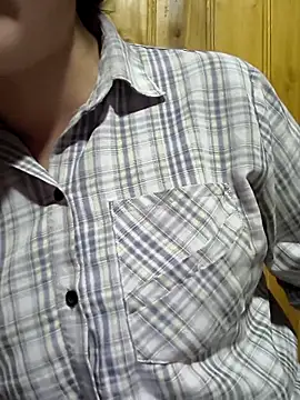 Snapshot of Sweetlove_77 chatting on October 8, 2025, 2:07 pm Sweetlove 77 online show from October 8, 2025, 2:07 pm