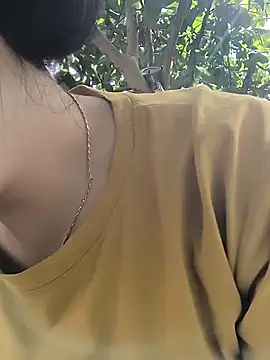 Snapshot of Sweetlove_77 chatting on October 12, 2025, 2:46 am Sweetlove 77 online show from October 12, 2025, 2:46 am