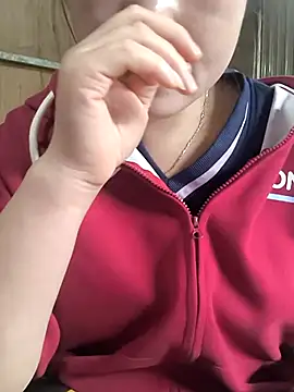 Snapshot of Sweetlove_77 chatting on November 2, 2025, 2:38 am Sweetlove 77 online show from November 2, 2025, 2:38 am