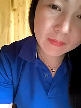 Snapshot of Sweetlove_77 chatting on October 7, 2025, 1:50 am Sweetlove 77 online show from October 7, 2025, 1:50 am