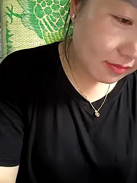 Snapshot of Sweetlove_77 chatting on September 13, 2025, 2:11 am Sweetlove 77 online show from September 13, 2025, 2:11 am