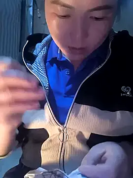 Snapshot of Sweetlove_77 chatting on November 16, 2025, 1:49 pm Sweetlove 77 online show from November 16, 2025, 1:49 pm