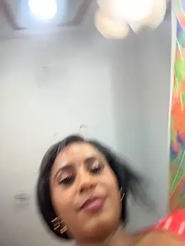 Snapshot of AlisonHoot69 chatting on March 3, 2026, 10:39 pm AlisonHoot69 online show from March 3, 2026, 10:39 pm