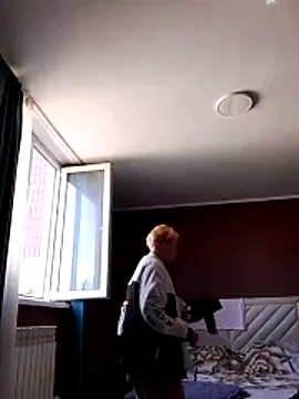 Snapshot of Gussie_Bridie chatting on April 20, 2026, 5:54 am Gussie Bridie online show from April 20, 2026, 5:54 am