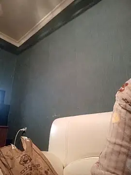 Gussie Bridie online show from March 4, 2025, 2:53 pm