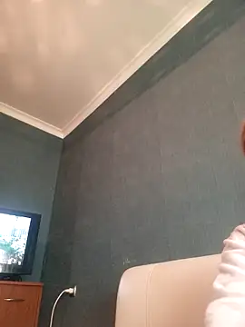 Gussie Bridie online show from February 23, 2025, 7:55 am