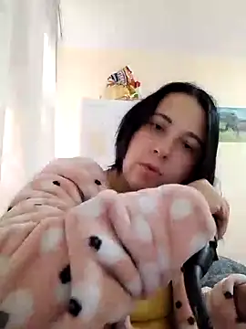 Gussie Bridie online show from October 9, 2025, 4:35 am