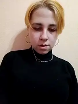 Snapshot of Gussie_Bridie chatting on February 17, 2026, 5:27 am Gussie Bridie online show from February 17, 2026, 5:27 am