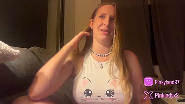 Pinkyladyxxx online show from May 15, 2026, 11:14 pm