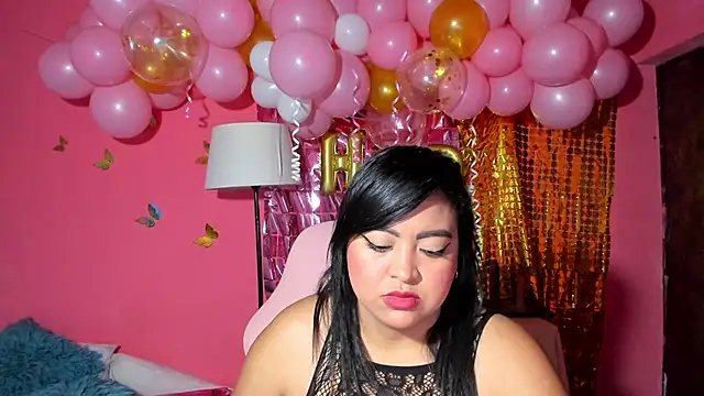Snapshot of ivy_roosx chatting on April 13, 2026, 6:45 pm ivy roosx online show from April 13, 2026, 6:45 pm
