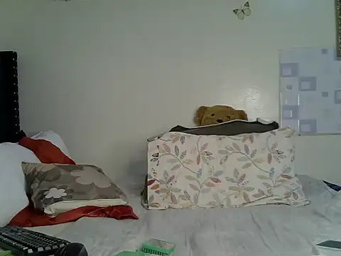 jeyberrie online show from October 8, 2025, 9:11 am