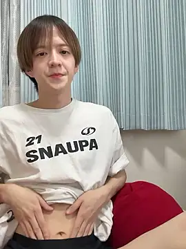 yuuuuma578 online show from November 18, 2025, 5:33 am