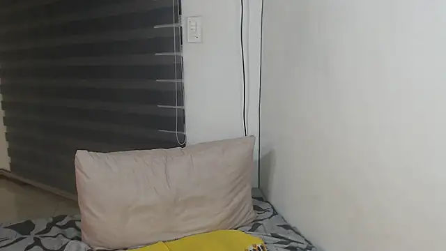 bustytitsxxx online show from March 17, 2025, 5:27 pm