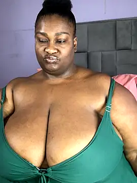 bustytitsxxx online show from November 7, 2025, 4:06 am